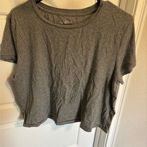 Universal Thread Gray Short Sleeve Women's Tee